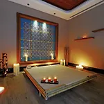 Crowne Plaza Convention Center & Thermal By Ihg 5*
