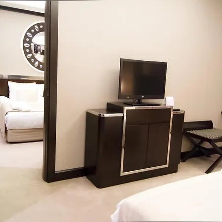 크라운 플라자 부르사 컨벤션 센터 앤드 테르말 스파 5* 부루사