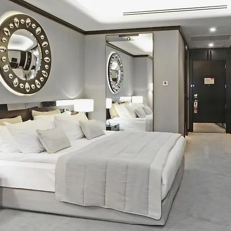 Crowne Plaza Convention Center & Thermal By Ihg Hotel 5*