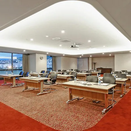 Crowne Plaza Convention Center & Thermal By Ihg
