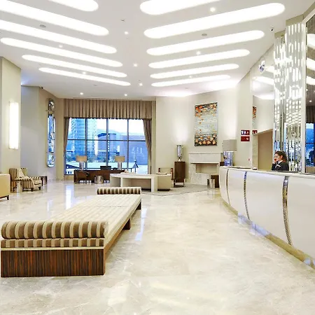 Szálloda Crowne Plaza Convention Center & Thermal By Ihg