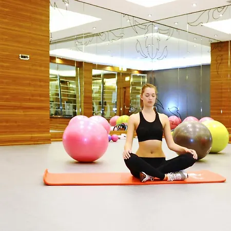 크라운 플라자 부르사 컨벤션 센터 앤드 테르말 스파 호텔 5*