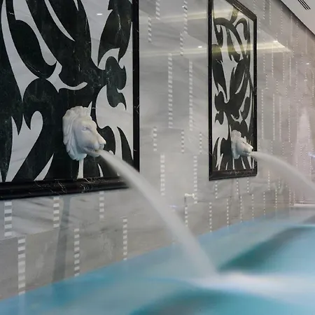 크라운 플라자 부르사 컨벤션 센터 앤드 테르말 스파