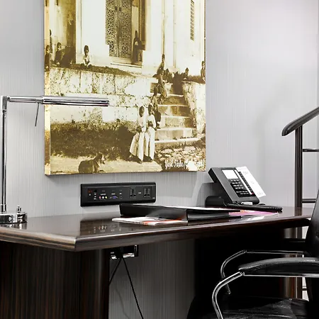 크라운 플라자 부르사 컨벤션 센터 앤드 테르말 스파 부루사