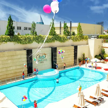 クラウン プラザ コンベンション センター ＆ サーマル スパ ホテル 5*