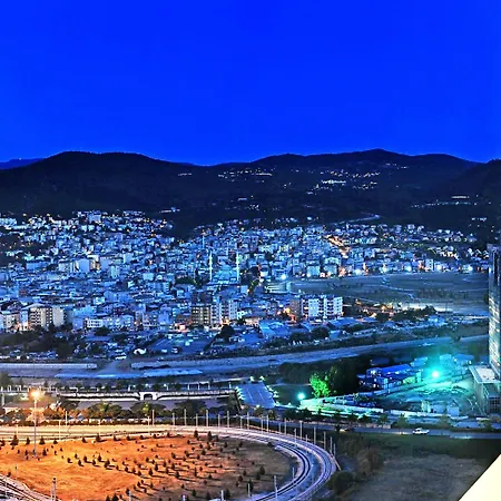 크라운 플라자 부르사 컨벤션 센터 앤드 테르말 스파 호텔 부루사