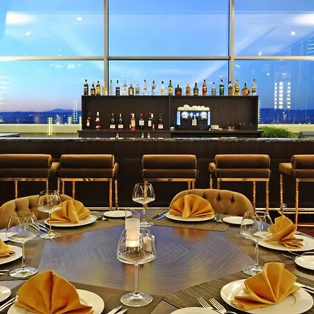 Hotell Crowne Plaza Convention Center & Thermal By Ihg