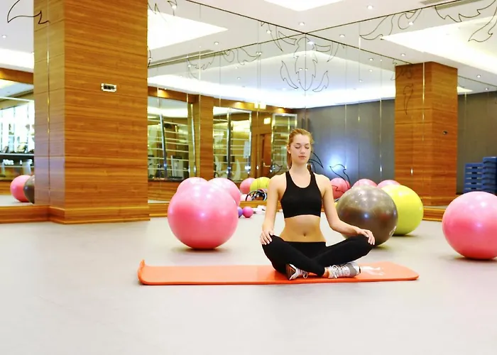 Crowne Plaza Convention Center & Thermal By Ihg מלון 5*