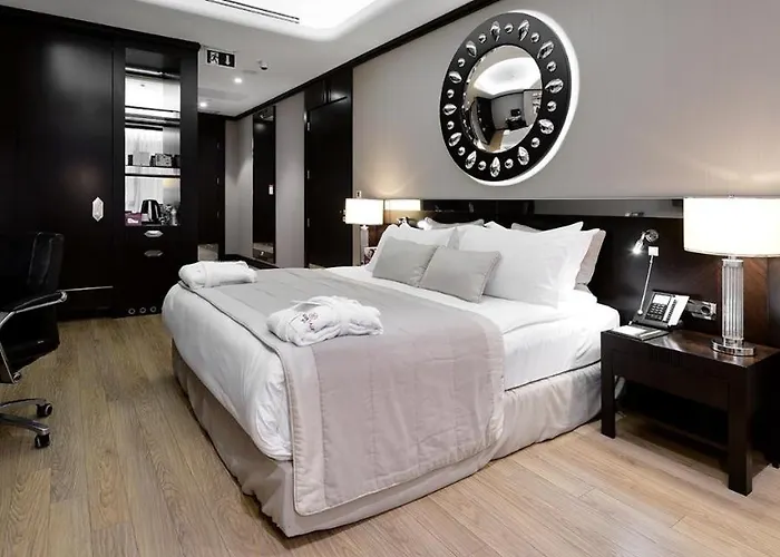 مركز مؤتمرات وسبا العلاج الحراري كراون بلازا بورصا 5* بورصة