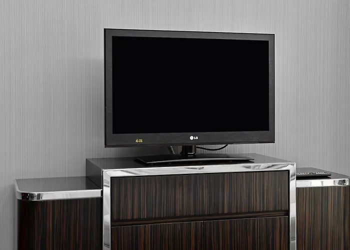 Crowne Plaza Convention Center & Thermal By Ihg 5*