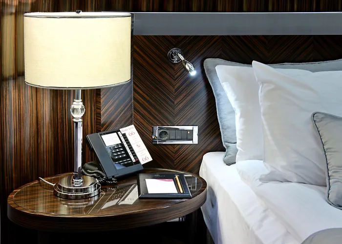 فندق مركز مؤتمرات وسبا العلاج الحراري كراون بلازا بورصا بورصة