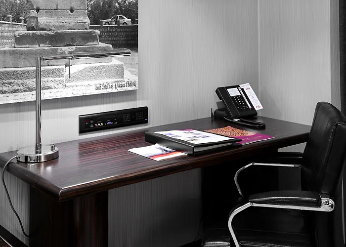 Crowne Plaza Convention Center & Thermal By Ihg מלון 5*