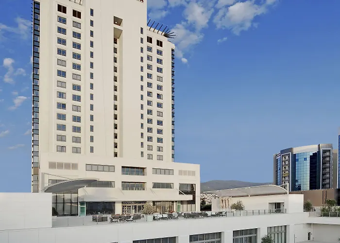 Crowne Plaza Convention Center & Thermal By Ihg 5*