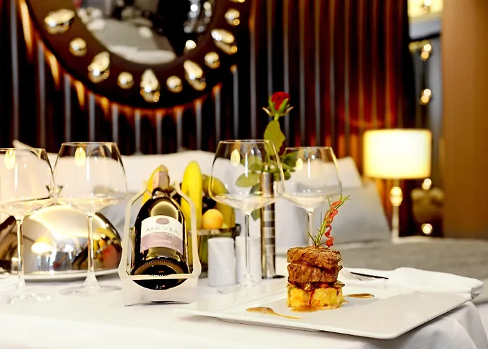 مركز مؤتمرات وسبا العلاج الحراري كراون بلازا بورصا فندق